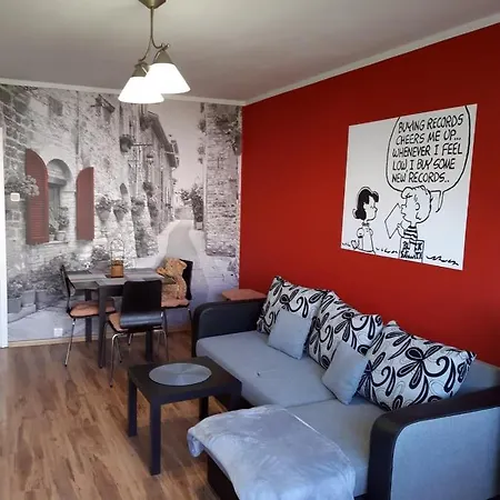 Kwadrat Maja Apartment *